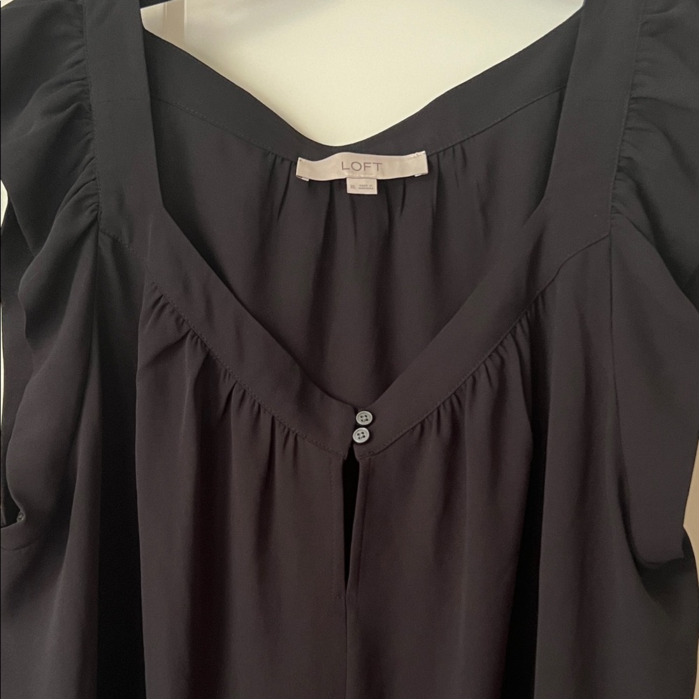 LOFT Black Ruffled Sleeveless Blouse - Picture 3 of 4
